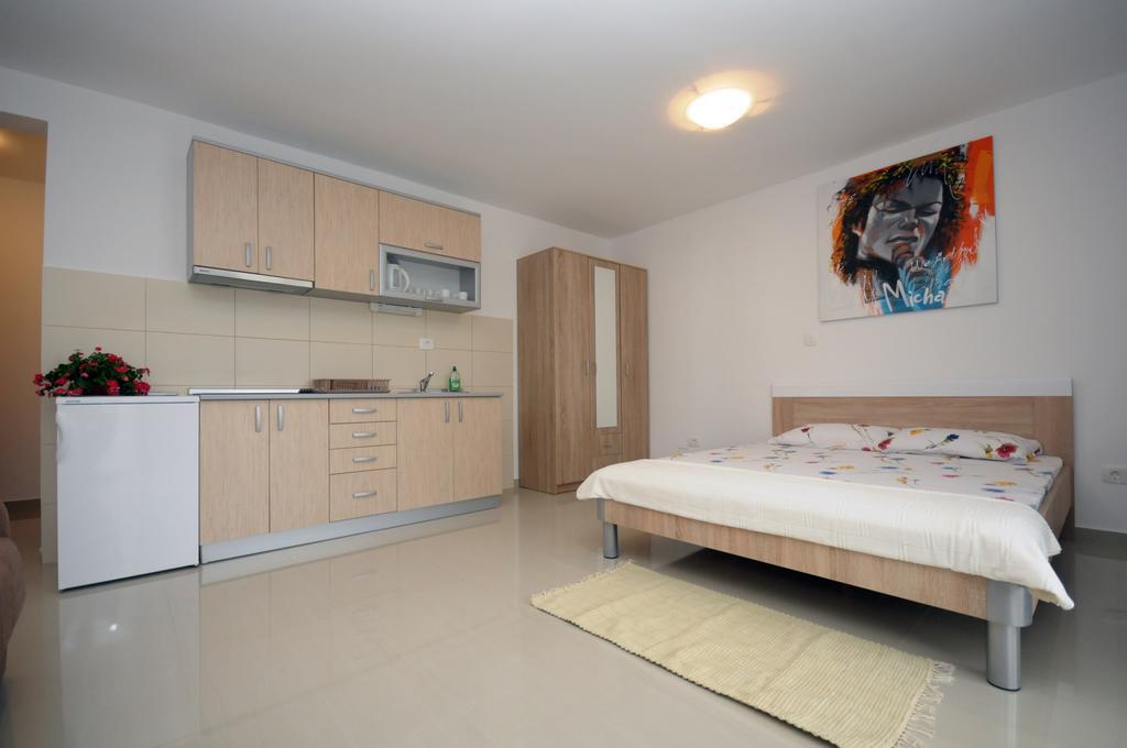 Apartments Vila Anastasia Budva Rum bild