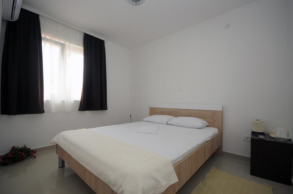 Apartments Vila Anastasia Budva Rum bild