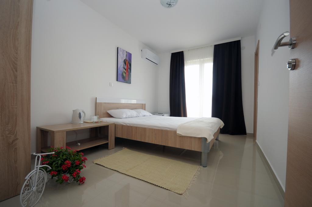 Apartments Vila Anastasia Budva Rum bild
